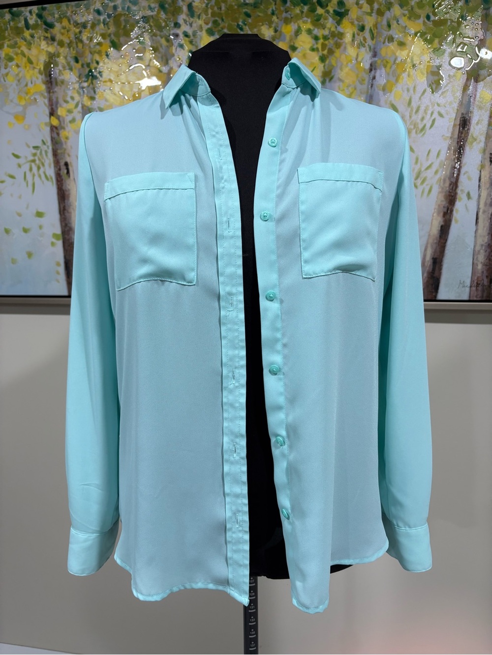 Apt. 9 Mint Button-Front Women's Blouse with Roll-Tab Sleeves - Picture 8 of 16